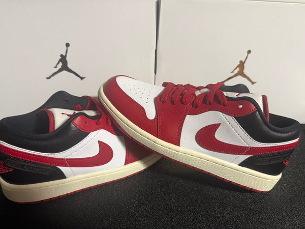 NIKE, Inc. Engraved 100% Authentic Designed Logo - NIKE Air Jordan 1 Low